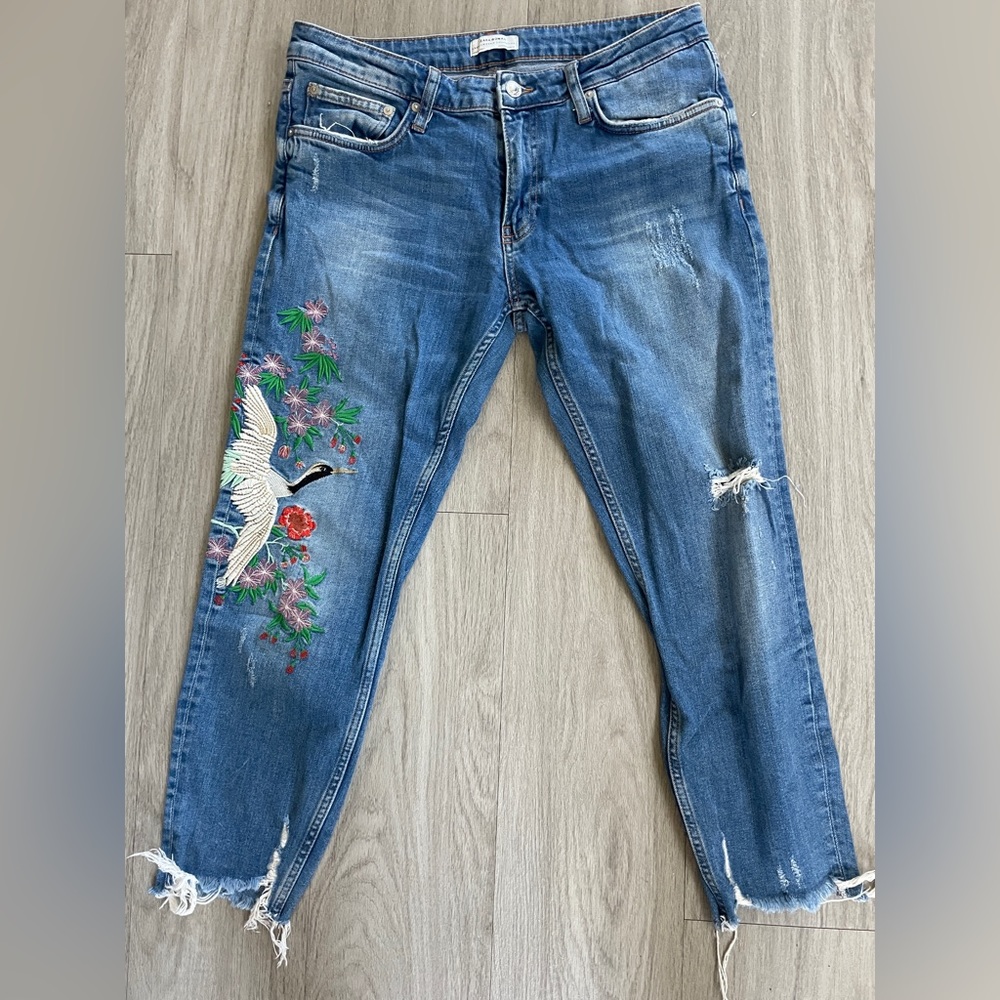 COPY - Zara embroidered raw hem cropped jeans